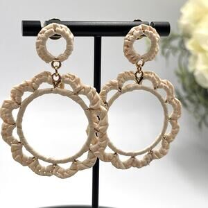 Shashi Anthropologie Off White Hand
Woven‎ Raffia Hoop Door Knocker Earrings